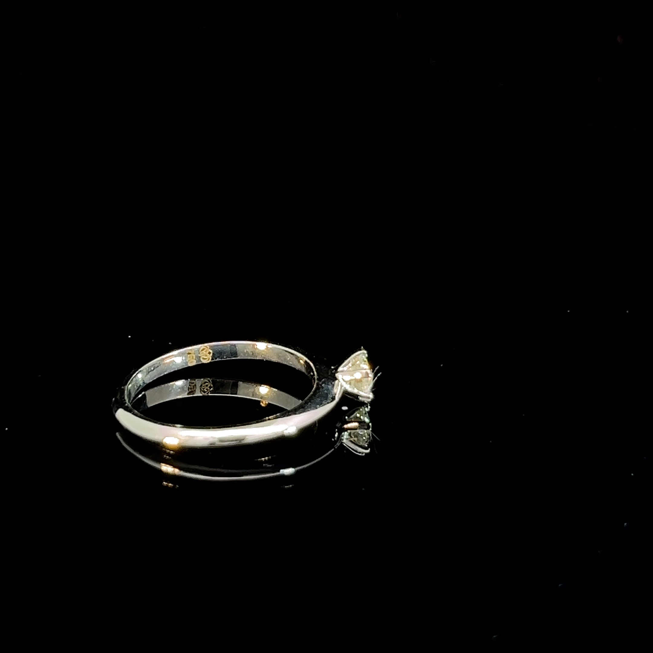 Anillo Solitario Diamante 0,30 cts - Oro Blanco